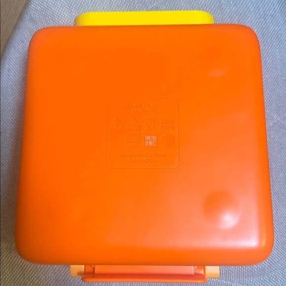 OmieBox Orange Food Container - Picture 5 of 5